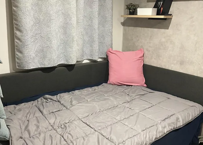 L'ecureuil אתר קמפינג *